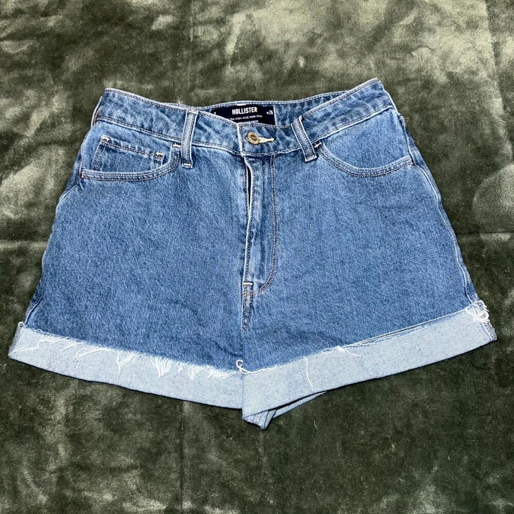 Hollister Ultra High-Rise Mom Shorts Women 26W Blue Denim Vintage Stretch Cuffed